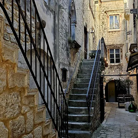 Stafileo Palace