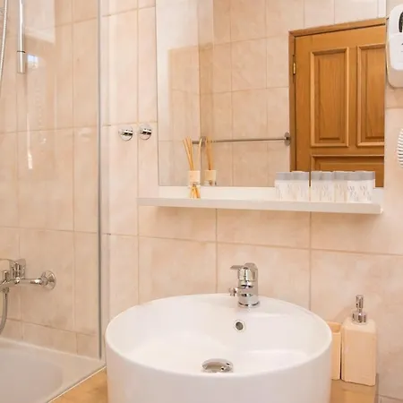 Stafileo Palace * Trogir